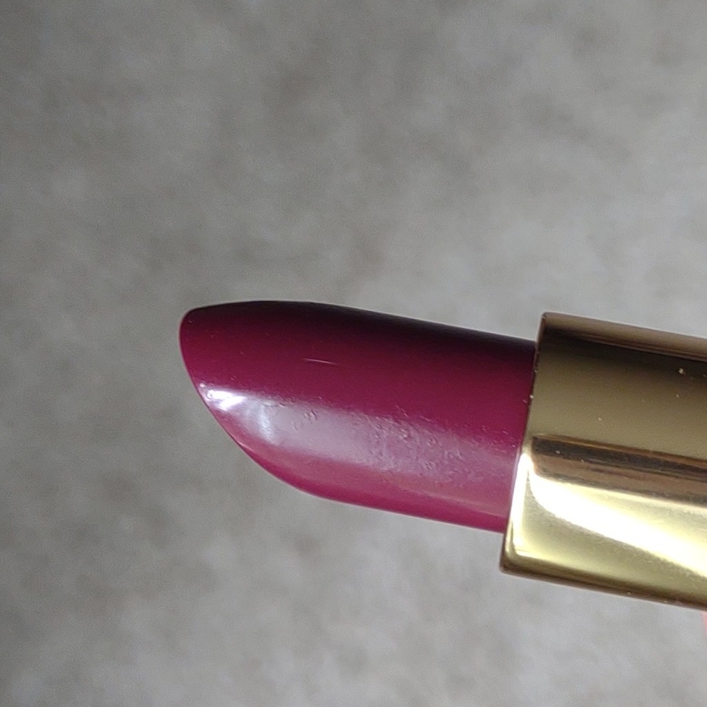 Estee Lauder Rich Berry Lipstick